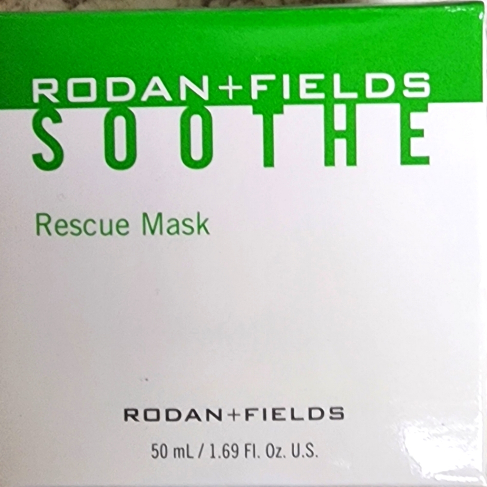 Rodan & fields soothe face mask